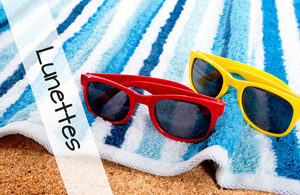 Lunettes de soleil publicitaires personnalisées pas chers 