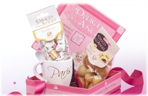 Coffret cadeau confiseries et mug Paris