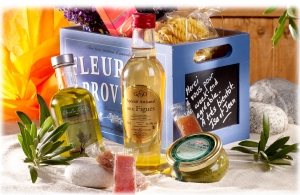 Panier Gourmand "Coté Provence" dans sa caisse en bois