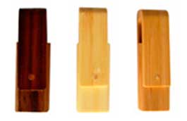 Clé USB personnalisée en bois avec clip pivotant