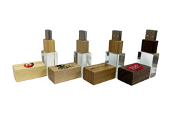 Clé USB personnalisée cristal en verre et bois