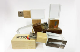 Clé USB personnalisée cristal en verre et bois