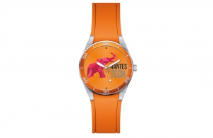 Montre personnalisée à boitier métal chromé et bracelet silicone Moov