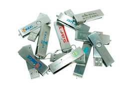 Clé USB rotative en métal