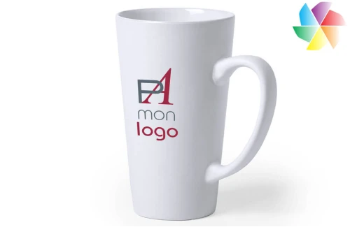 Grande tasse publicitaire personnalisée Korpus au design allongé 