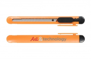 Cutter avec lame interchangeable