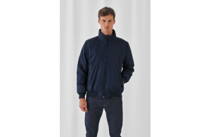 Blouson imperméable à protection thermique optimale